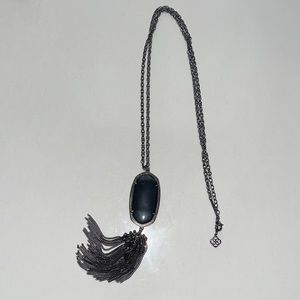 Kendra Scott necklace